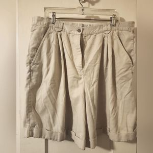 * 20W Karen Scott II Khaki Shorts